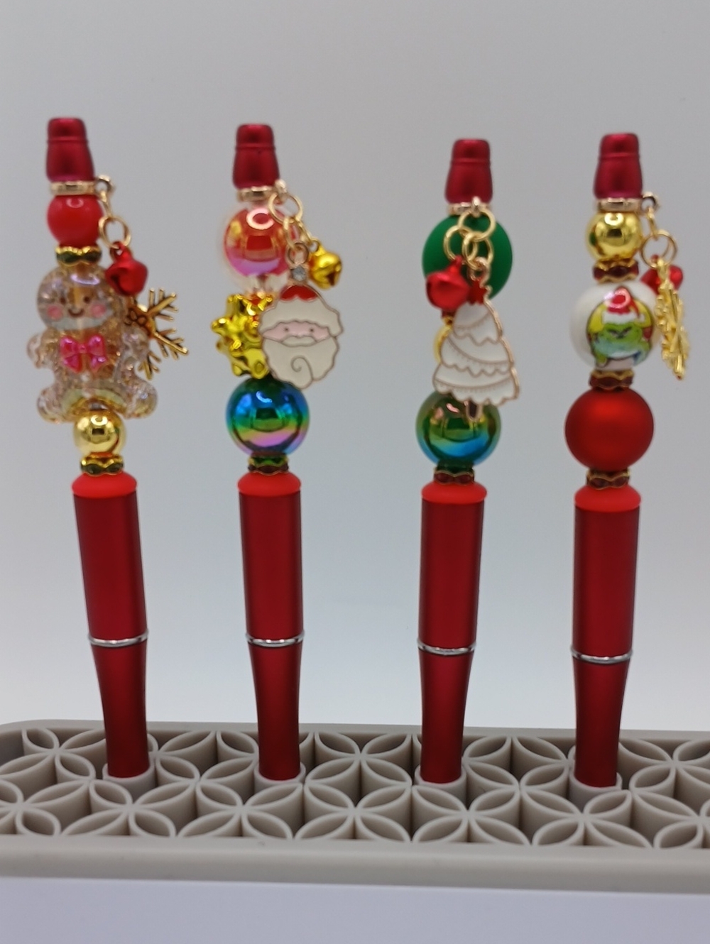 Holiday Charm Pens with Festive Beads